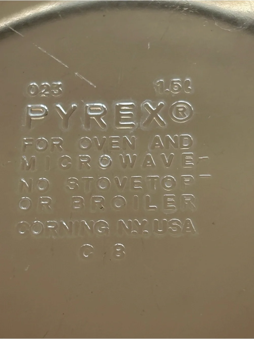 Vintage Pyrex 023 Amber‎ Glass Mixing Bowl 1.5L Corning USA Oven Microwave Safe